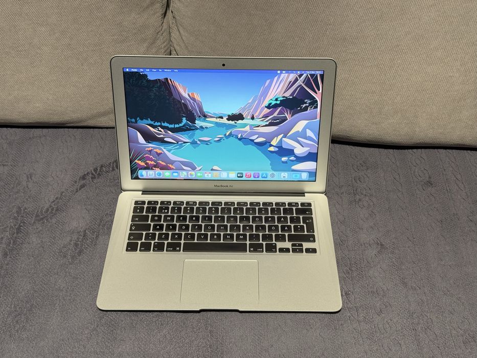Като Нов 13,3' Macbook Air 2017/Intel Core i5/8GB Ram/256GB SSD