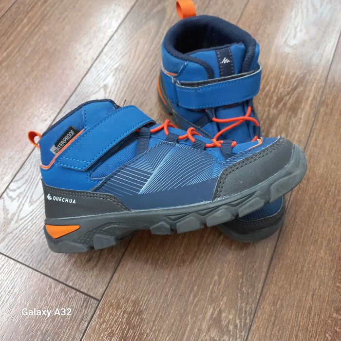 Детски боти от DECATHLON