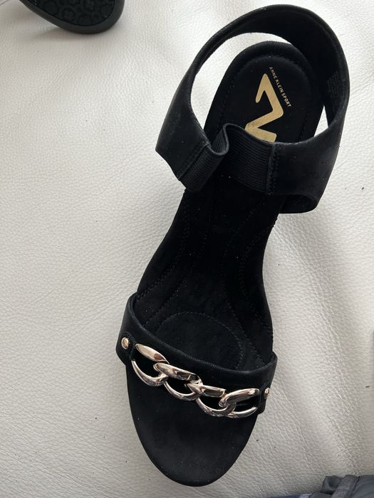 Sandale Anne Klein Sport masura 40, noi fara eticheta.