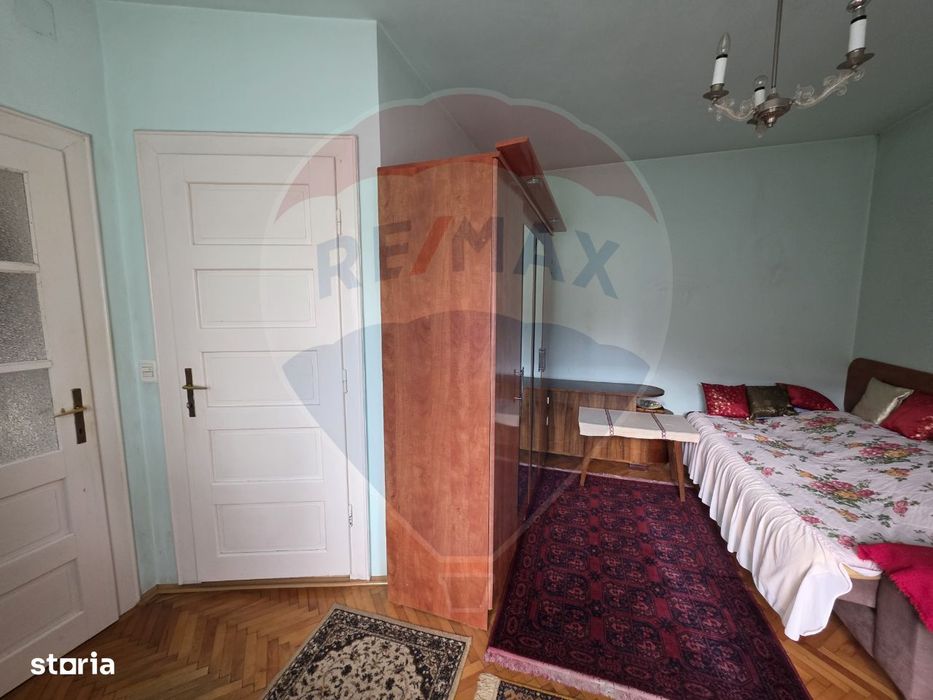 Casă solida 3 dormitoare si teren de 647 mp în zona Aradul Nou