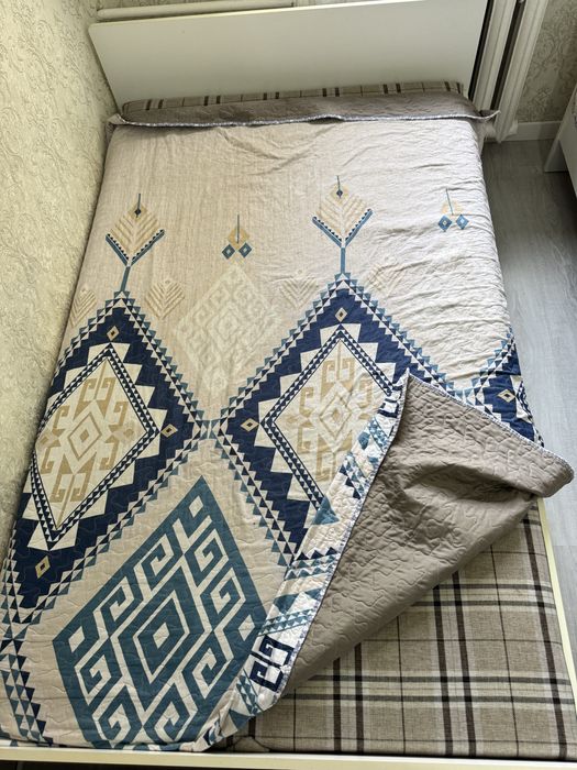 Спальные кровати