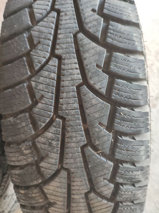Зимни гуми 215/75R16Cза бус,кемпер
