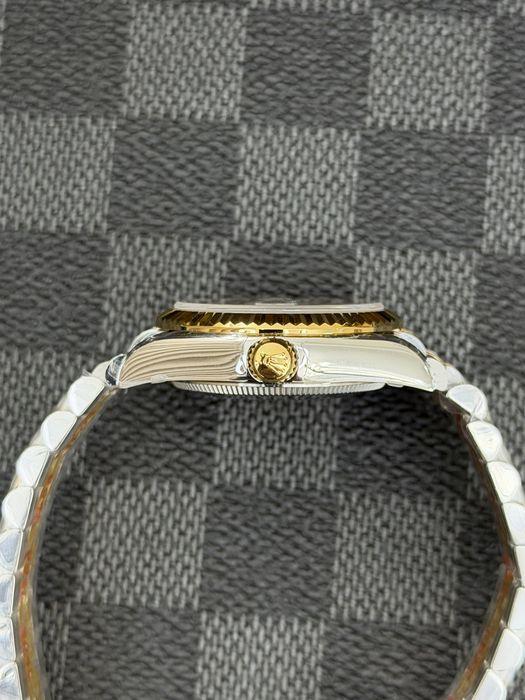 Rolex Date-Just 31 Olive Green Diamond Dial