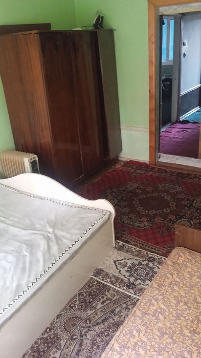 Юнусабад-15,  2 ком, 1 этаж