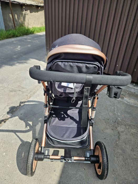 Срочно! Продаётся детская коляска