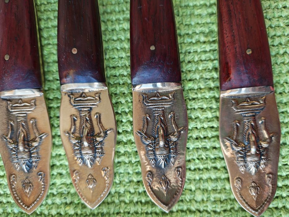 Комплект прибори за хранене от Тайланд.