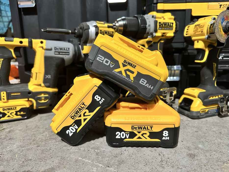 Аккумулятор DeWALT 8Ah
