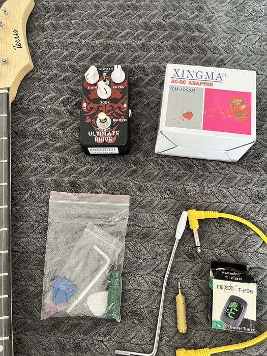 Элетрогитара, со всем набором