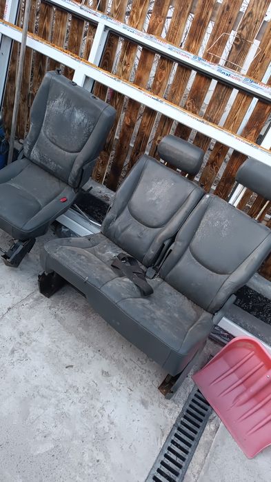 Продам сидения .