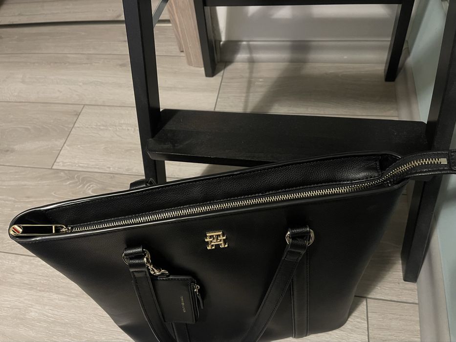 Чанта Tommy Hilfiger