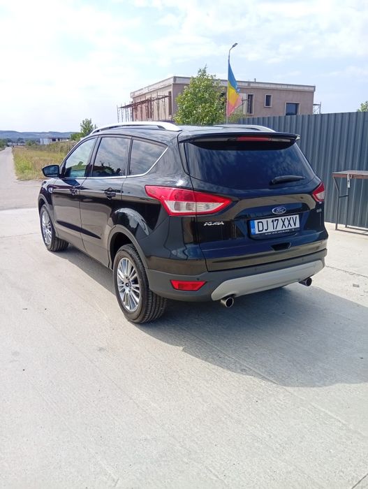 Ford kuga tinanium