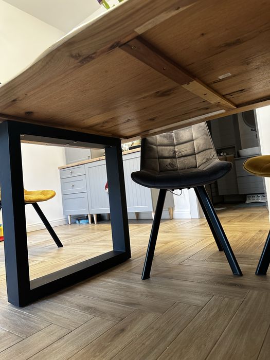 Masa din lemn masiv-stejar