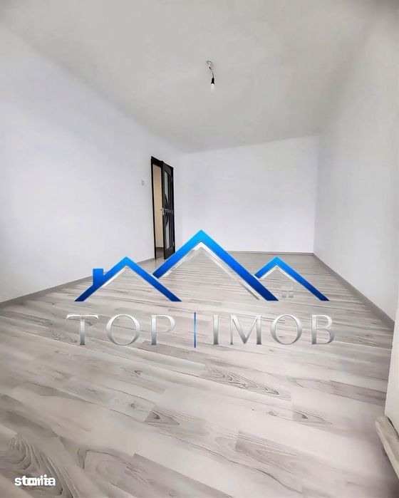 Apartament 2 camere decomandate la etaj 3, A Russo — fotografia 1