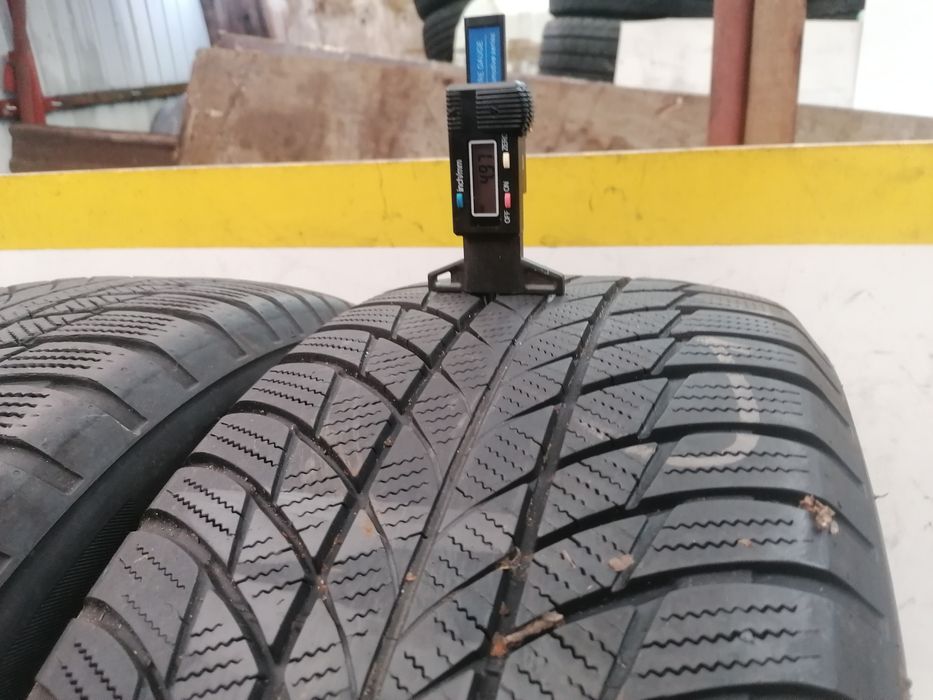 225/60/18 2*Bridgestone iarna 104h dot 2519.   4,,97mm