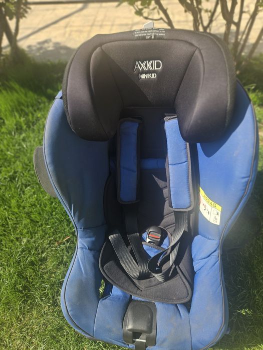Vand scaun de masina rear facing axkid minikid 2 ofer GRATUIT oglinda