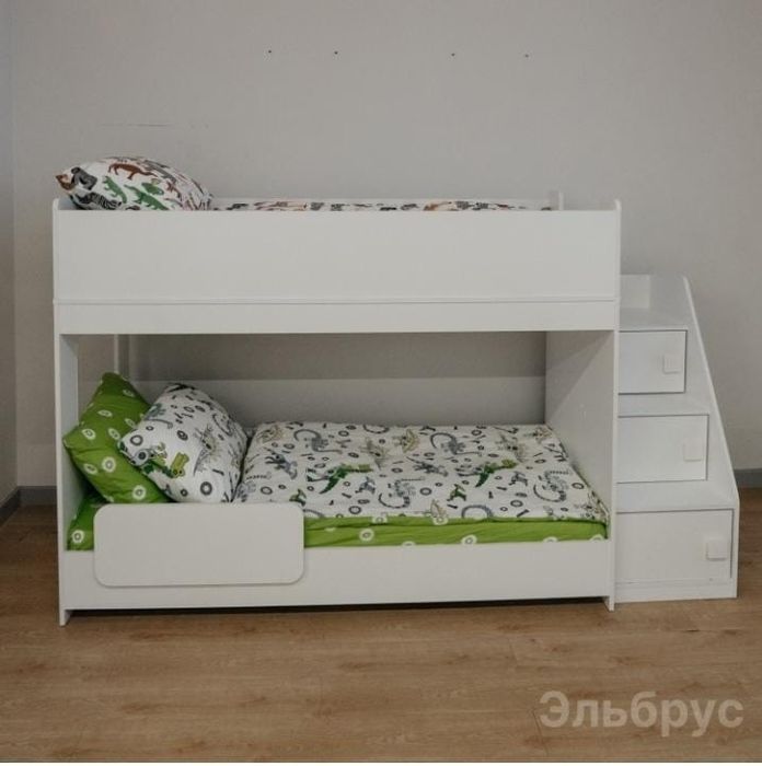 Продам детскую двухъярусную кровать
