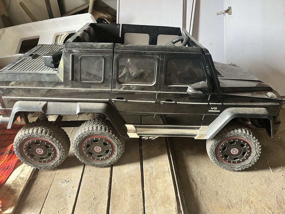 Продам детский электромобиль