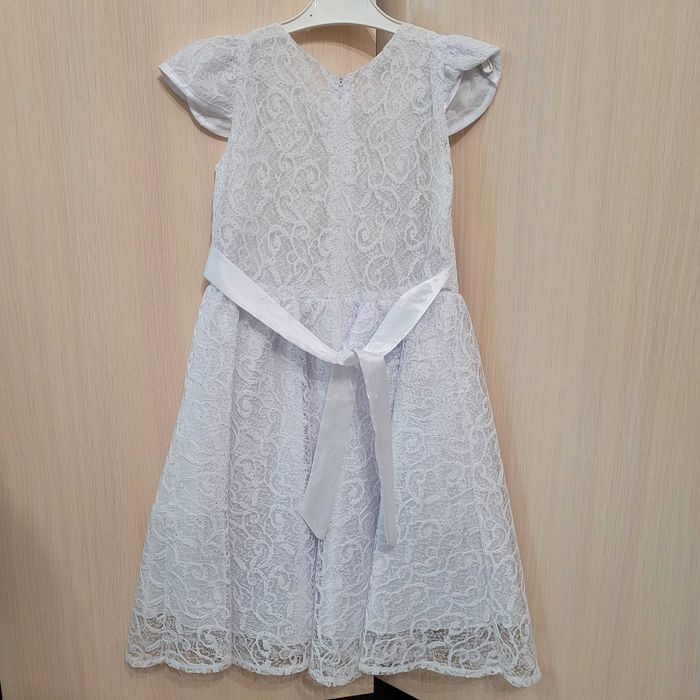 Платье белое  для девочки