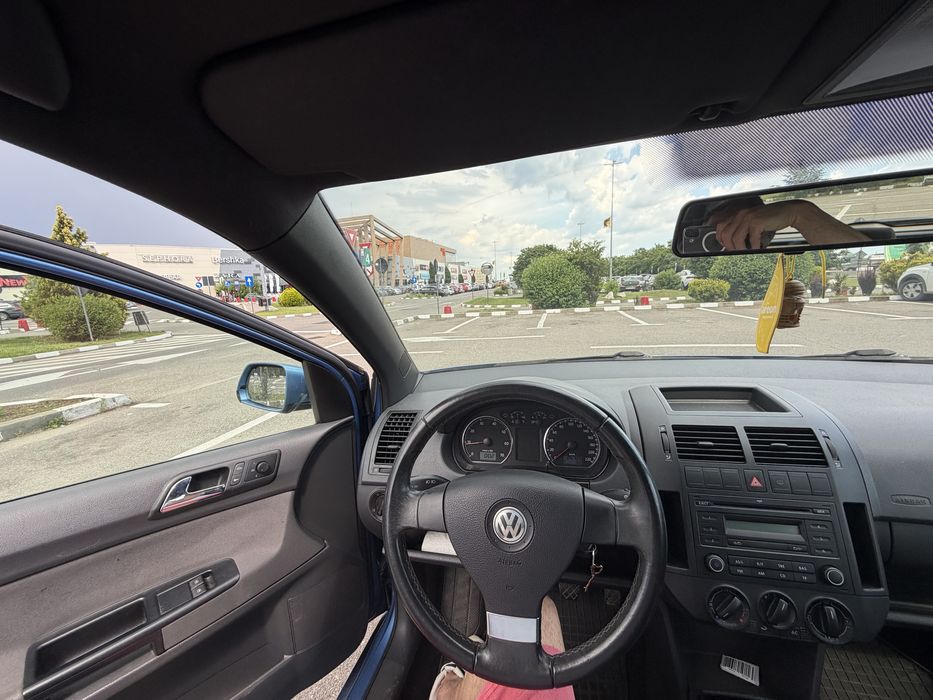 VOLKSWAGEN Polo 2009 — imagine 3