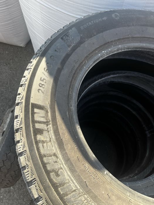 Комплект зимних шин 285/60/18