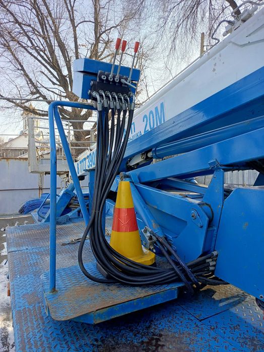 Продается автовышка