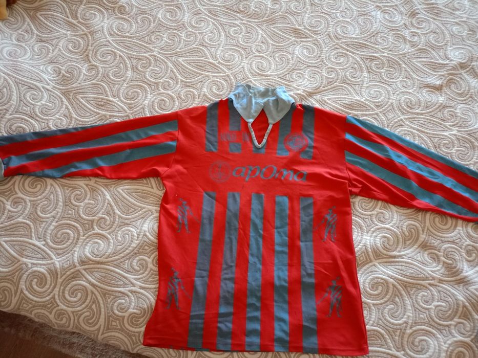 Тениски на български футболни отбори