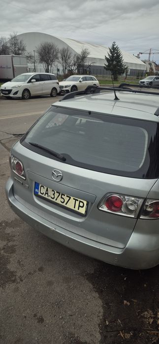 Мазда комби 6 2004година