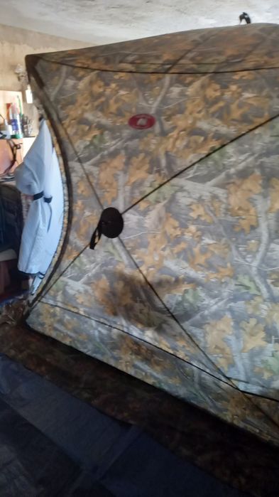 Продам палатку медведь куб4