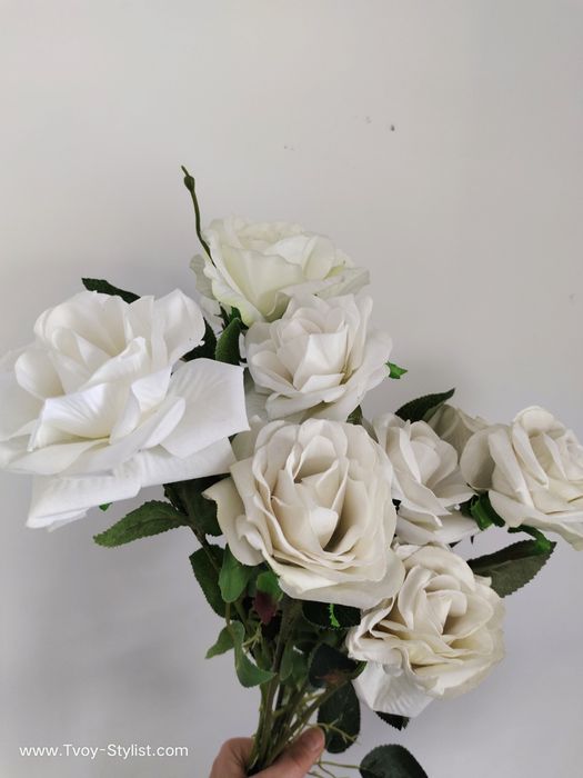 Искусственные розы