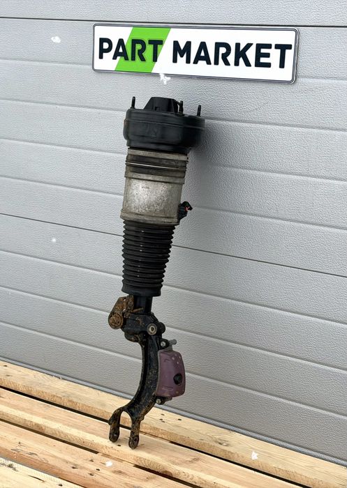 Предна възгланивца Преден амортисьор AUDI A6 A7 C7 4G 4G0616039AE