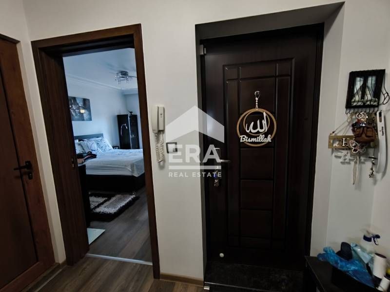 Продава се Многостаен апартамент в Хасково, Дружба 1 - 150 кв.м за 1454 €/кв.м - Снимка #6