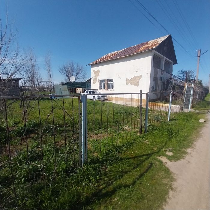 Дала ховли сотилади.