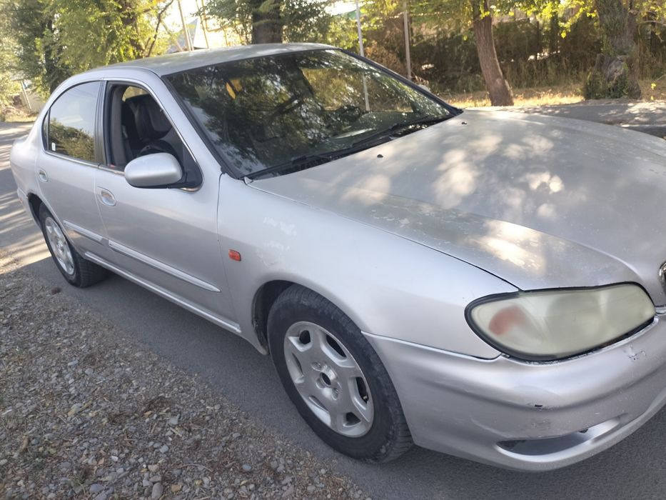 Продам машину 2001года Максима