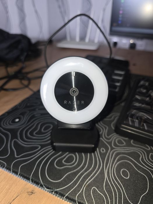 Вебка Razer kiyo