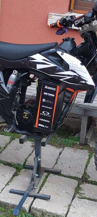 Електрически кросов мотор