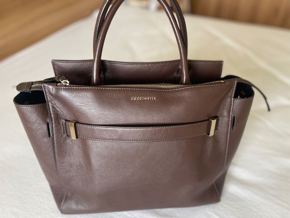 Дамска чанта Coccinelle естествена кожа, голяма, събира формат А4
