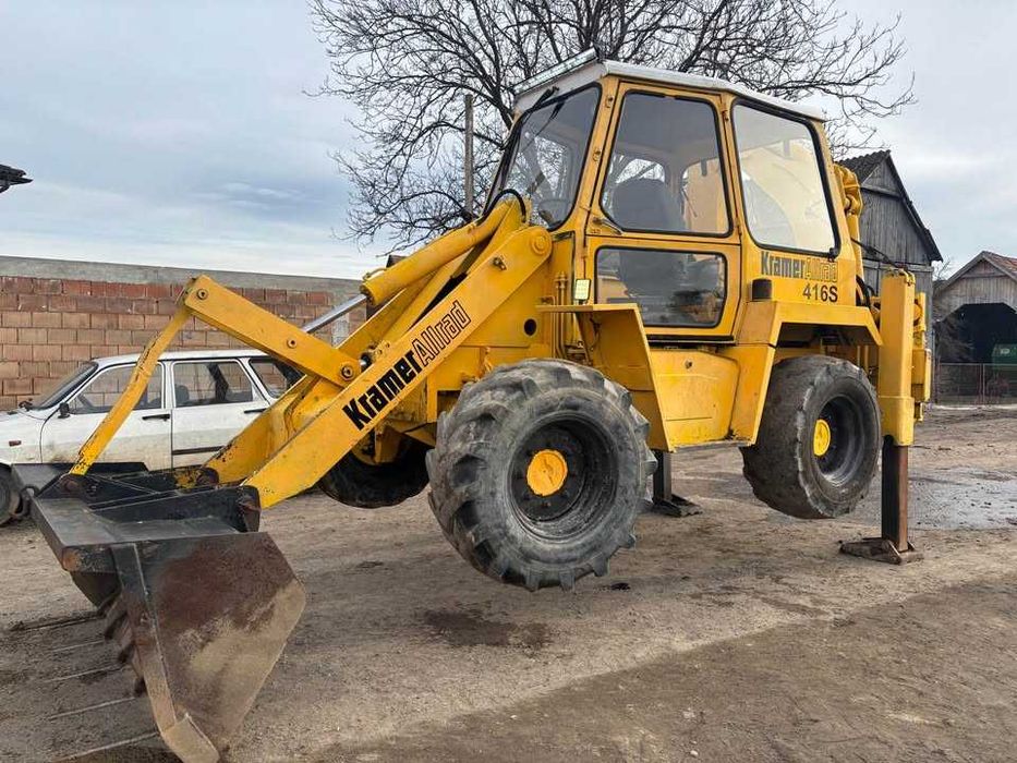 Buldoexcavator de vânzare, în stare de funcționare!