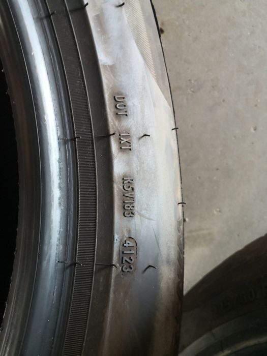 225 60 18 цола гуми като нови Pirelli dot 23