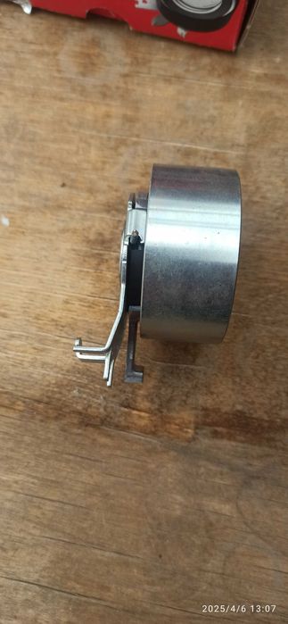 Ролик но volvo xc90