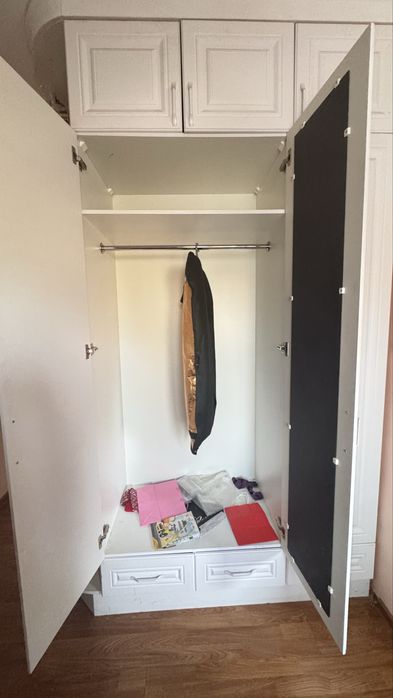 Шкаф для спальной и прихожей