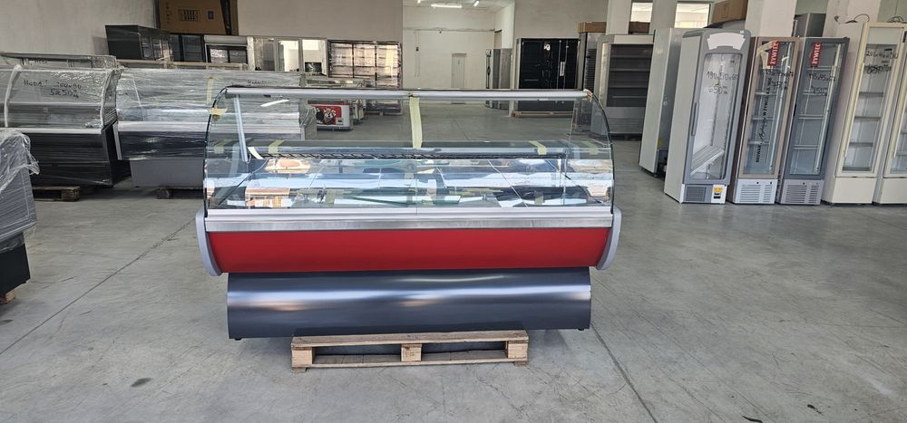 Месарска хладилна витрина 200х110 см