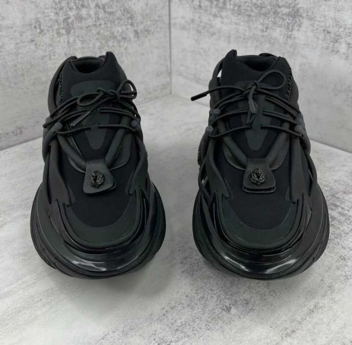 Balmain Unicorn Negri