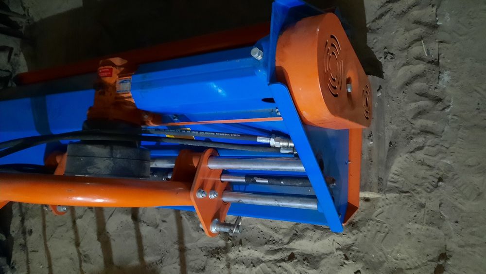 Vand tocatoare resturi vegetale