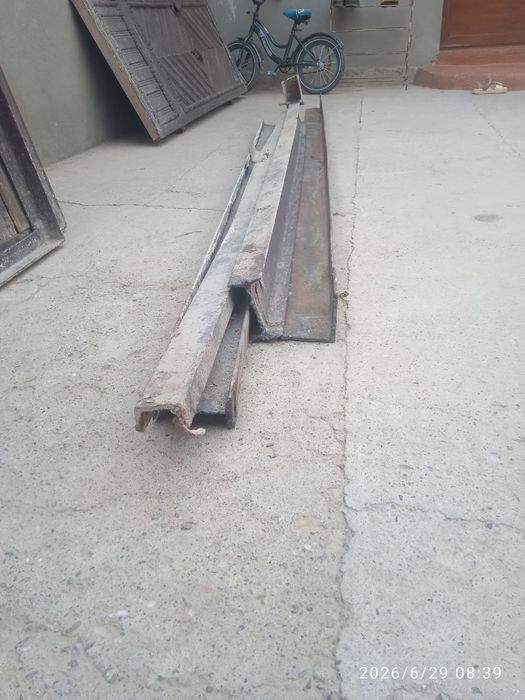 Darvoza zur yaxshi qalin metaldan yasalgan,ogan odam baraka topadi ,se