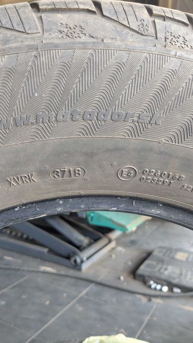 Matador Sibir Snow 225 75 R16