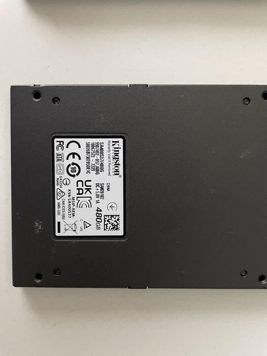 HDD HGST 500GB, Seagate 500GB și SSD Kingston 480GB SATA