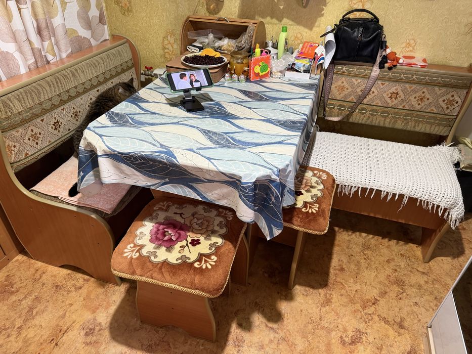 Продам кухонный уголок