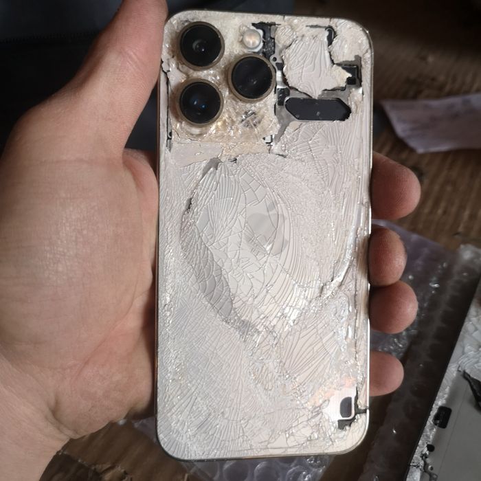 IPhone 15 Prо на запчасти