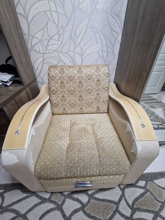 Кресло Бежевый для наилмастеров