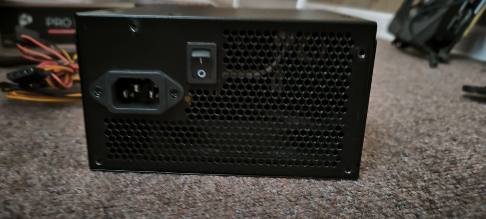 Блок питания DeepCool DE600 V2, 600 Вт (номинальная 450)